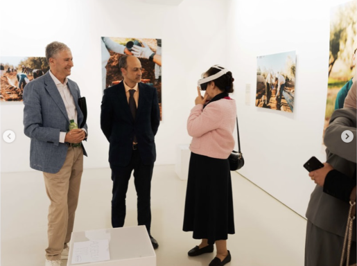Ausstellung "a Connection through Soil"